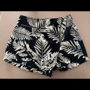 Abercrombie & Fitch Flowered Skort